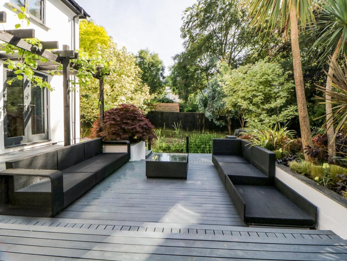 Iroko Villa Torpoint Exterior photo